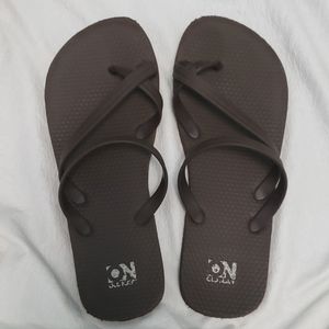 Old Navy Criss-Cross Flipflops